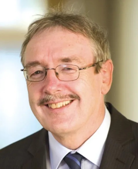 Dr Ray Bassett